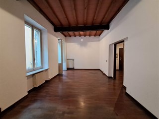 Trilocale in Vendita a Parma, zona Via Carlo Goldoni, 198'000€, 110 m²