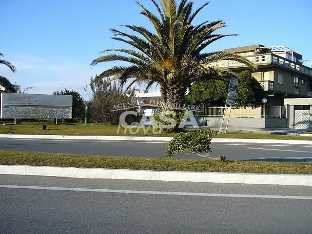 Monolocale in Vendita a Carrara, zona Marina di Carrara, 39'900€, 30 m²