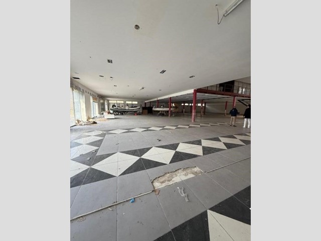 Capannone in Vendita a Vezzano Ligure, zona Bottagna, 800'000€, 2440 m²