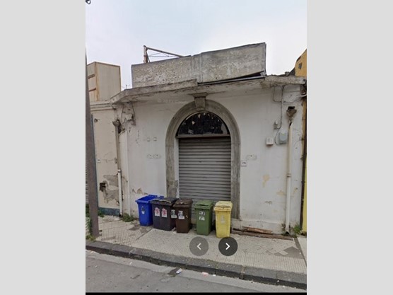 Magazzino in Vendita a Barcellona Pozzo di Gotto, 150'000€, 400 m²