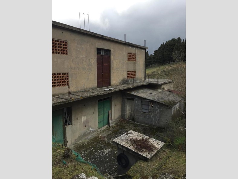 Terreno agricolo in Vendita a Montalbano Elicona, 50'000€, 19000 m²