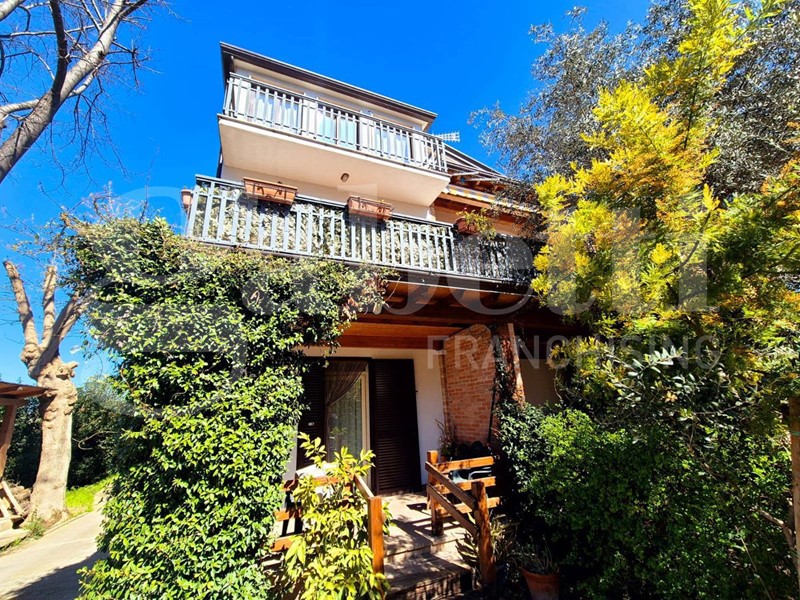 Quadrilocale in Vendita a Bastia Umbra, 128'000€, 110 m²