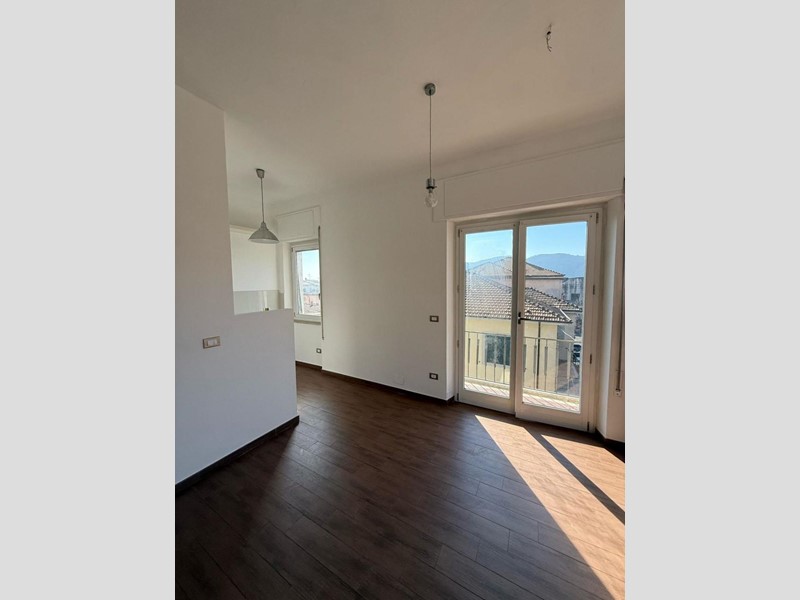 Quadrilocale in Vendita a Sarzana, 160'000€, 90 m²
