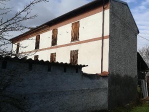 Casa Indipendente in Vendita a Bergamasco, 23'025€, 271 m²