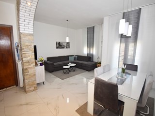 Appartamento in Vendita a Arzignano, 158'000€, 115 m²