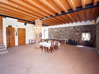 Casa Semi Indipendente in Vendita a Chiampo, 330'000&euro;, 300 m², con Box