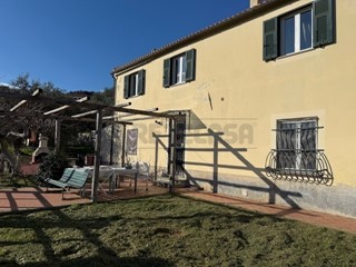 Appartamento in Vendita a Spotorno, 435'000€, 132 m², arredato
