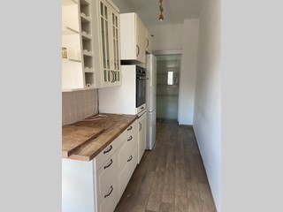 Quadrilocale in Vendita a Chiaravalle, zona CHIARAVALLE, 150'000€, 120 m²