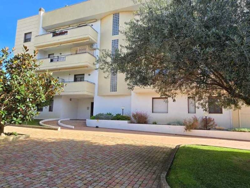 Quadrilocale in Vendita a Sassari, 185'000€, 80 m², arredato, con Box
