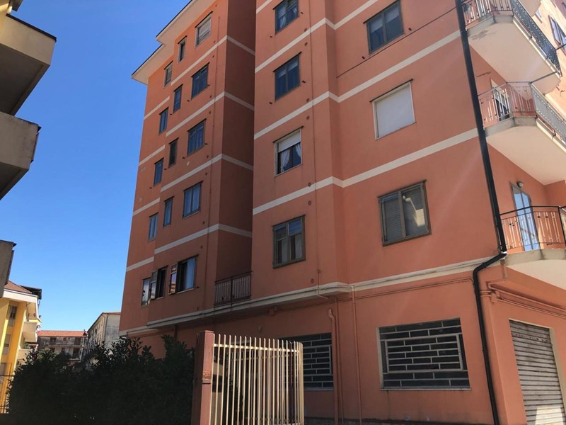 Quadrilocale in Vendita a San Cipriano Picentino, 155'000€, 120 m²
