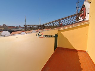 Trilocale in Vendita a Livorno, zona San Marco, 75'000€, 90 m²