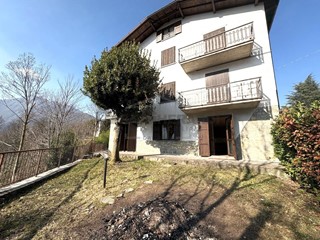 Quadrilocale in Vendita a Rota d'Imagna, 60'000€, 95 m², con Box