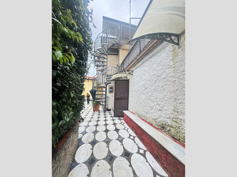 Appartamento in Vendita a Massa, 198'000€, 120 m²