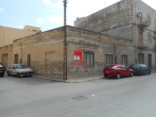 Casa Indipendente in Vendita a Trapani, 80'000&euro;, 169 m²