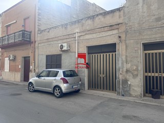 Casa Indipendente in Vendita a Trapani, 95'000&euro;, 144 m²