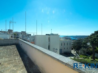 Casa Indipendente in Vendita a Castro in Puglia, 260'000€, 288 m²