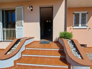 Villa in Vendita a San Giuliano Terme, 575'000€, 260 m²