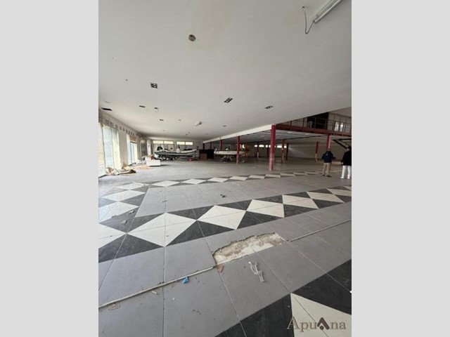 Capannone in Vendita a Vezzano Ligure, zona Bottagna, 800'000€, 2440 m²