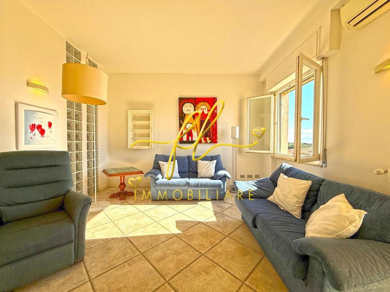 Appartamento in Vendita a Rosignano Marittimo, 165'000€, 129 m², con Box