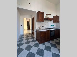 Trilocale in Vendita a Livorno, 139'000€, 65 m²