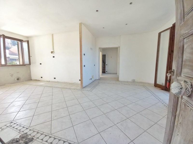 Quadrilocale in Vendita a Castelfiorentino, 260'000€, 100 m², con Box