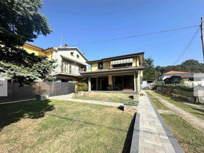 Casa Indipendente in Vendita a Aulla, zona Pallerone, 275'000€, 190 m², arredato, con Box