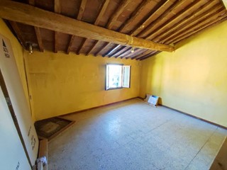 Quadrilocale in Vendita a Peccioli, 64'000€, 58 m²