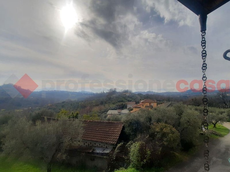 Casa Indipendente in Vendita a Boville Ernica, 45'000€, 150 m²