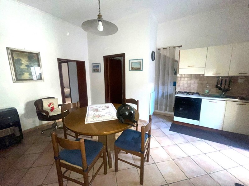 Trilocale in Vendita a Napoli, 105'000&euro;, 60 m²