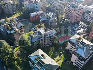 Quadrilocale in Vendita a Vedano al Lambro, 420'000€, 130 m²