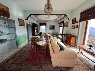 Casa Indipendente in Vendita a San Mauro la Bruca, 98'000&euro;, 304 m², arredato