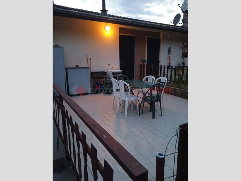 Bilocale in Affitto a Bosco Chiesanuova, 415€, 50 m², arredato