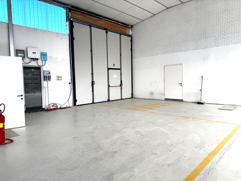 Capannone in Vendita a Sora, 799'000€, 1860 m²