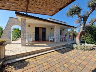 Casa Indipendente in Vendita a San Vito dei Normanni, 260'000€, 101 m²