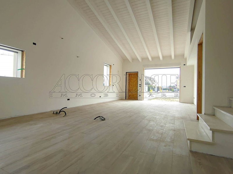 Casa Indipendente in Vendita a Mestrino, 459'000€, 220 m², con Box