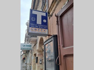 Attività commerciale in Vendita a San Vito Chietino, 75'000€, 56 m², arredato