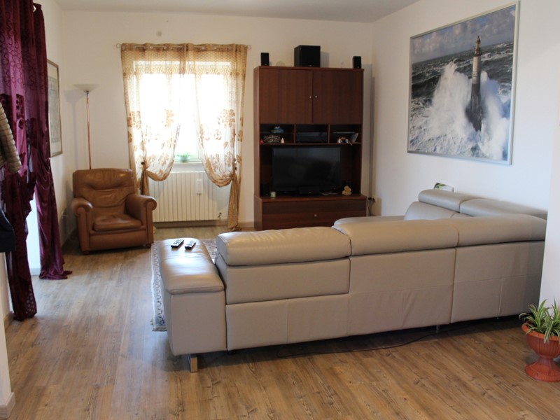 Appartamento in Vendita a Santa Maria Imbaro, 148'000€, 150 m², arredato, con Box