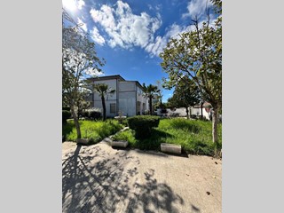 Casa Indipendente in Vendita a Pescara, 275'000&euro;, 500 m²