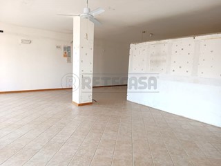 Immobile commerciale in Vendita a Barbarano Mossano, 80'000&euro;, 121 m²