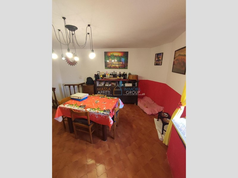 Casa Semi Indipendente in Vendita a Massa, 225'000&euro;, 147 m²