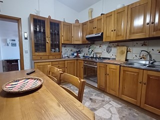 Appartamento in Vendita a Sassofeltrio, zona Fratte, 170'000&euro;, 150 m², arredato