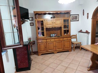 Casa Semi Indipendente in Vendita a Castelnuovo Magra, 299'000€, 120 m²