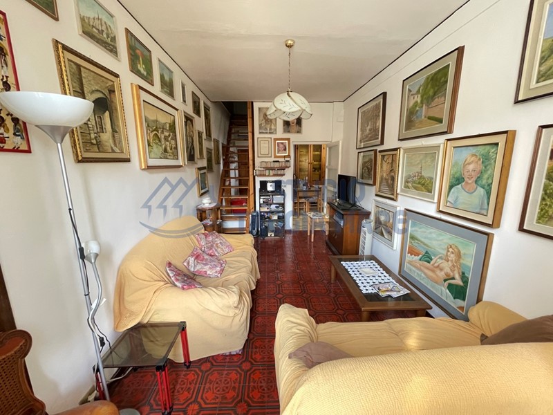 Quadrilocale in Vendita a Taggia, zona Arma Di Taggia, 110'000€, 98 m²
