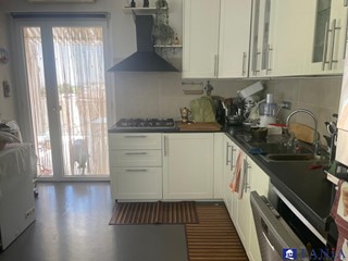 Attico in Vendita a Carrara, 250'000€, 110 m²