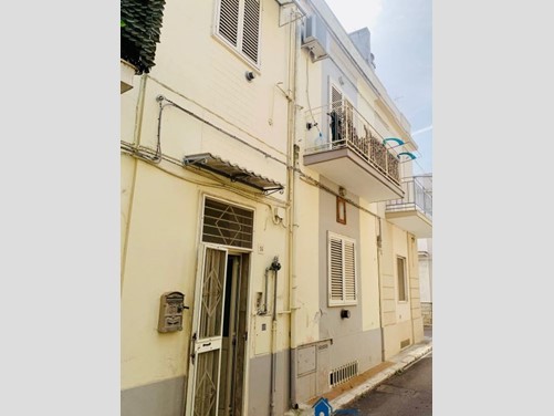 Casa Indipendente in Vendita a Capurso, 115'000€, 90 m²