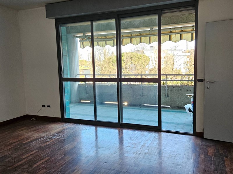 Trilocale in Vendita a Fano, zona Passeggi, 213'000€, 90 m²