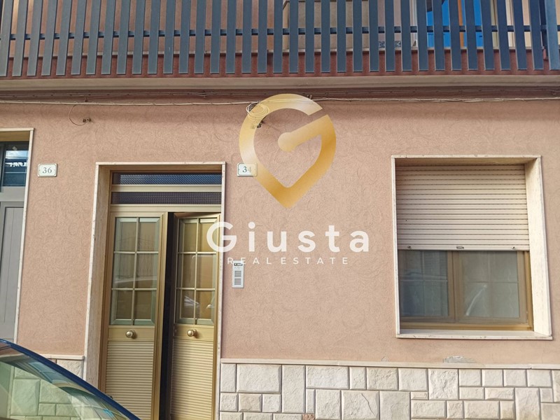 Casa Semi Indipendente in Vendita a Latiano, 83'000€, 105 m²