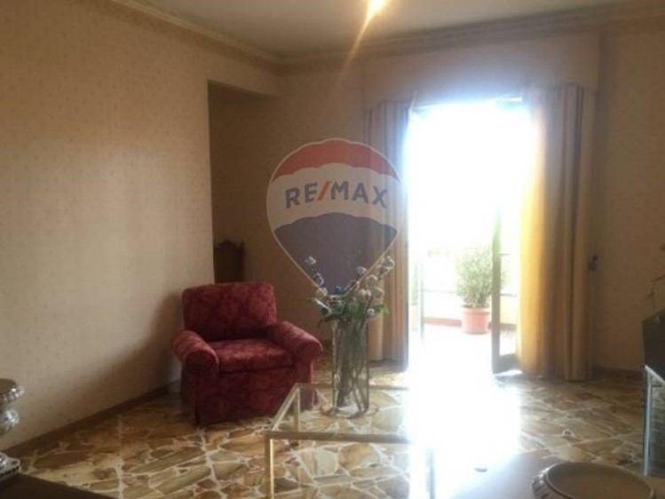 Quadrilocale in Vendita a Viagrande, 180'000€, 121 m²