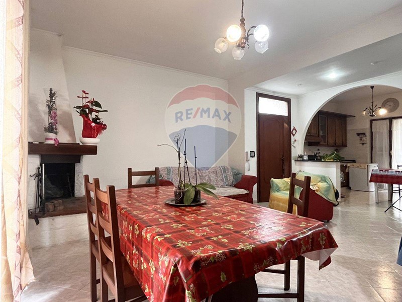 Trilocale in Vendita a Ardea, zona Nuova California, 115'000€, 101 m²