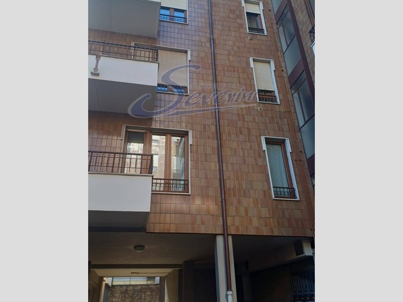 Quadrilocale in Affitto a Como, zona Zezio - Dante, 1'200€, 100 m²